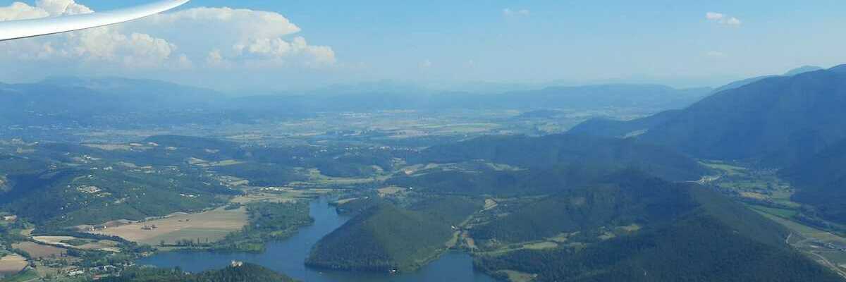 Flugwegposition um 14:56:58: Aufgenommen in der Nähe von 05100 Terni, Italien in 1027 Meter